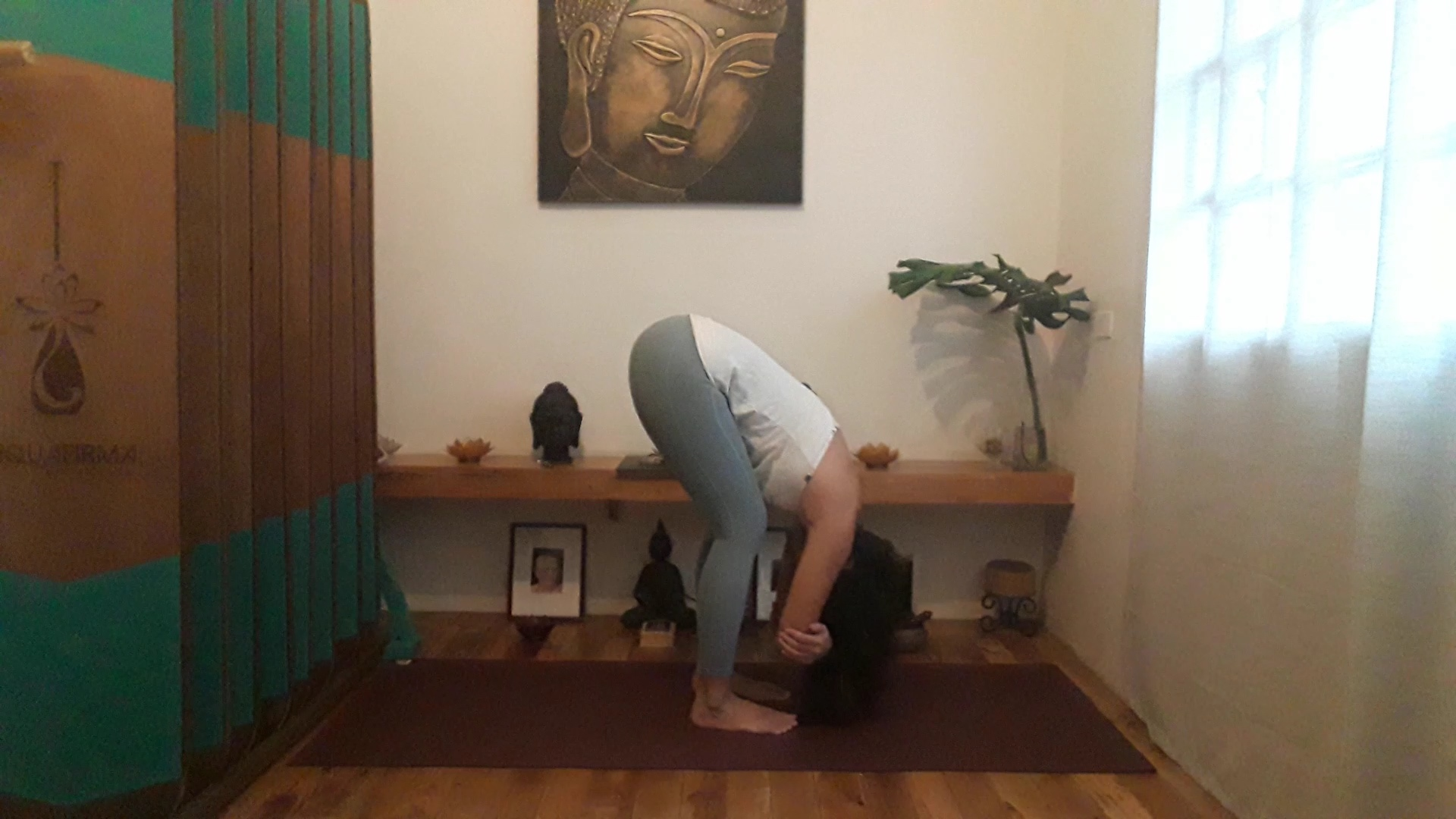 DANGLING gowell article picture